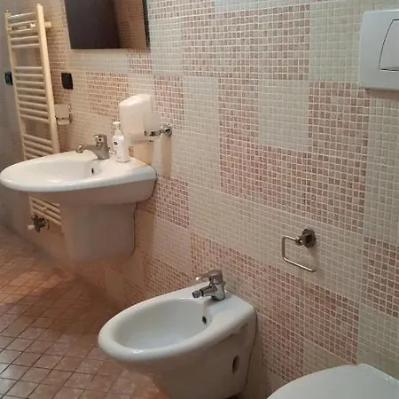 A Due Passi Dal Centro *
